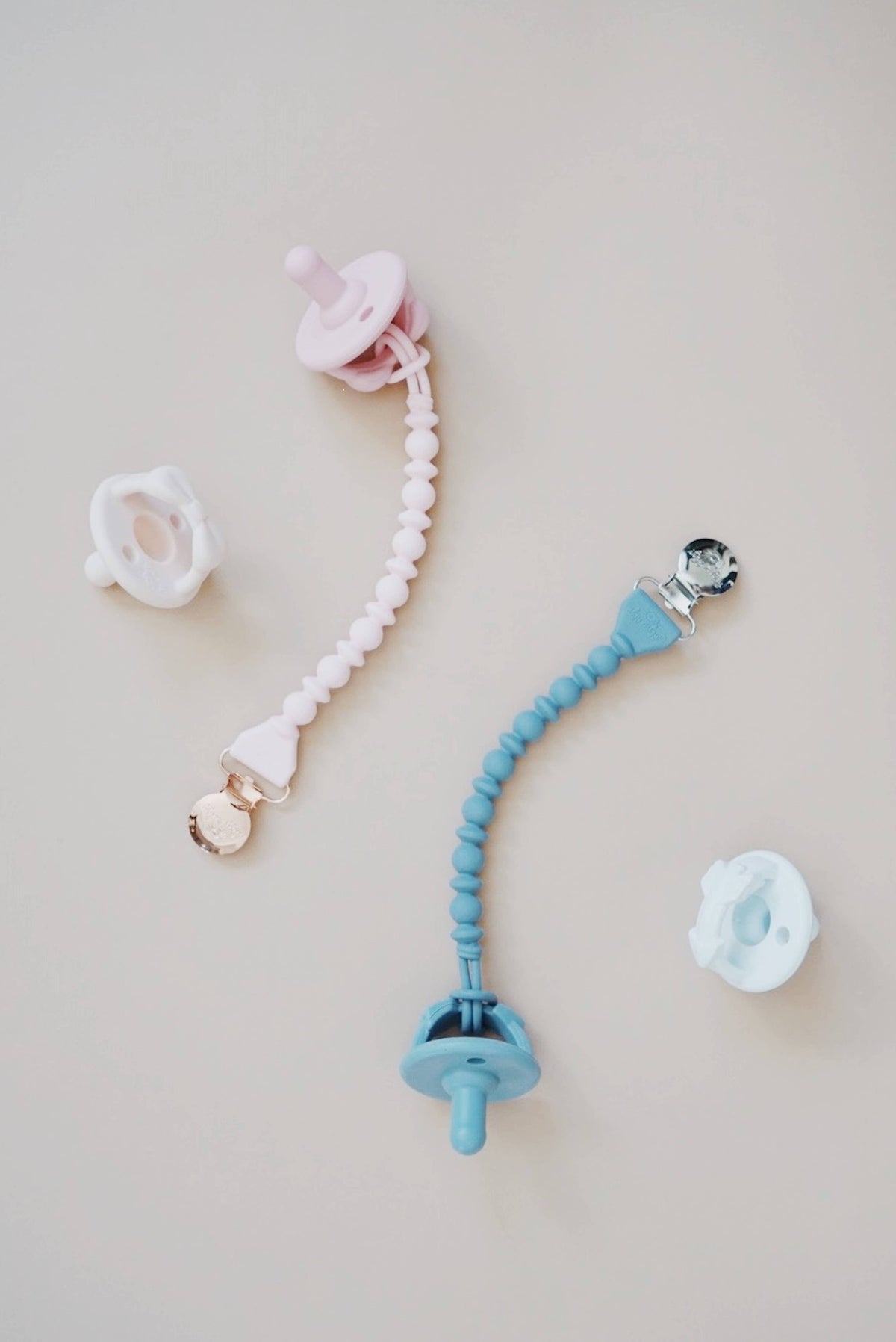 Itzy Ritzy - Sweetie Strap Silicone One-Piece Pacifier Clips