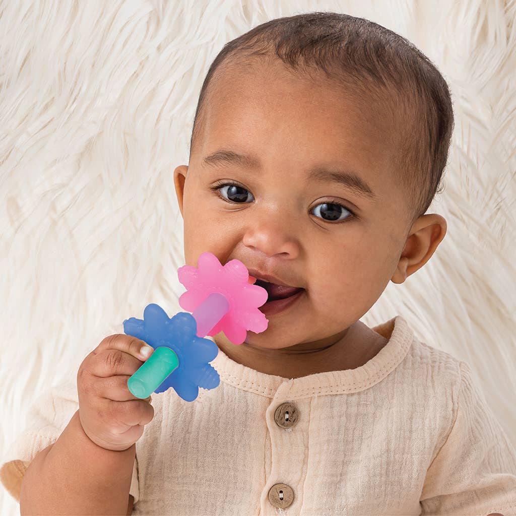 Itzy Ritzy - Teensy Tube Teether
