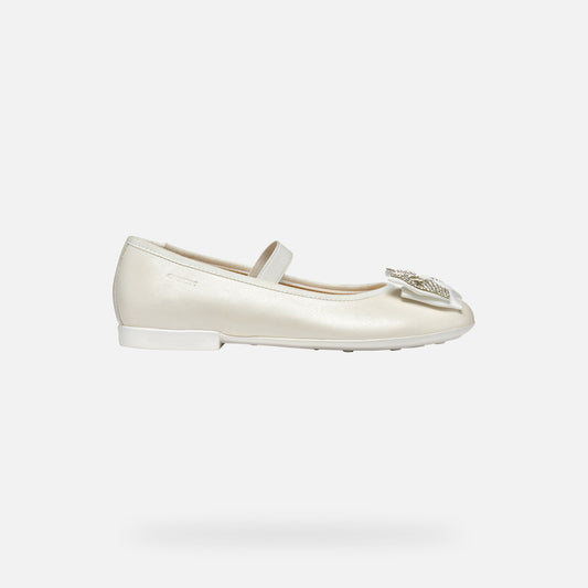 Geox Plié Pearl White Ballerina Flats
