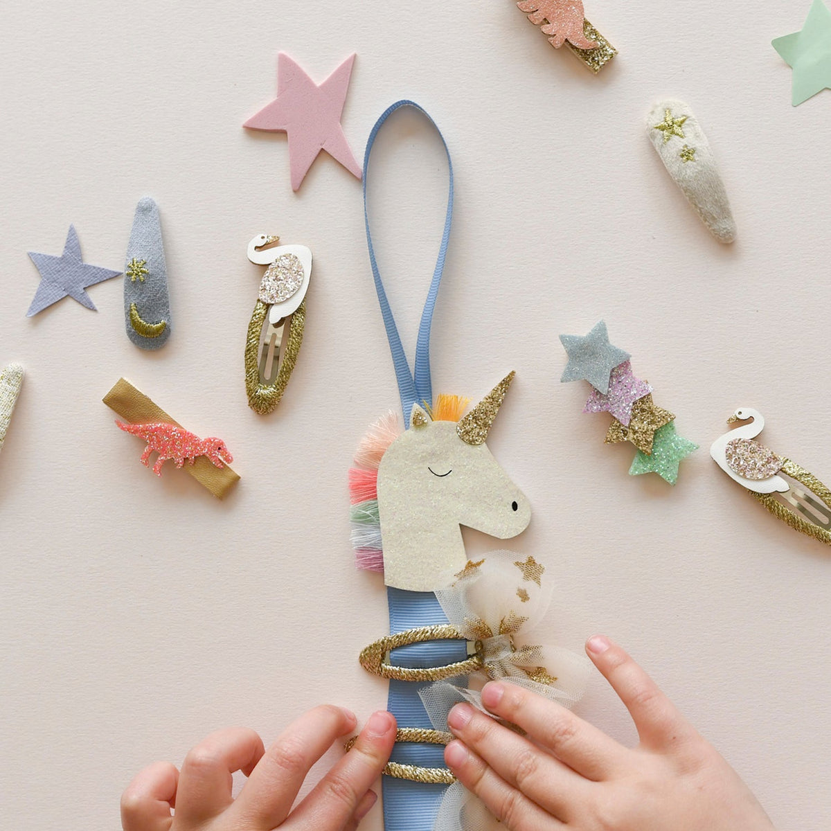 Rockahula - Rainbow Unicorn Clip Hanger