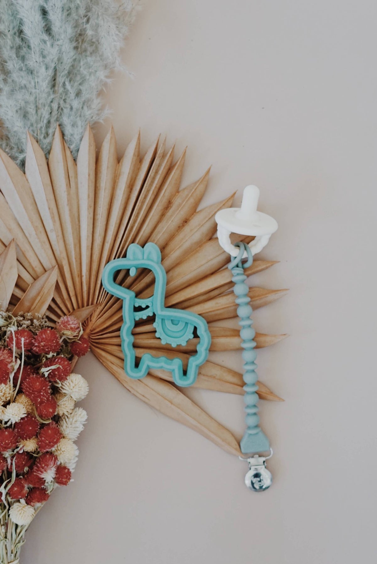 Itzy Ritzy - Sweetie Strap Silicone One-Piece Pacifier Clips