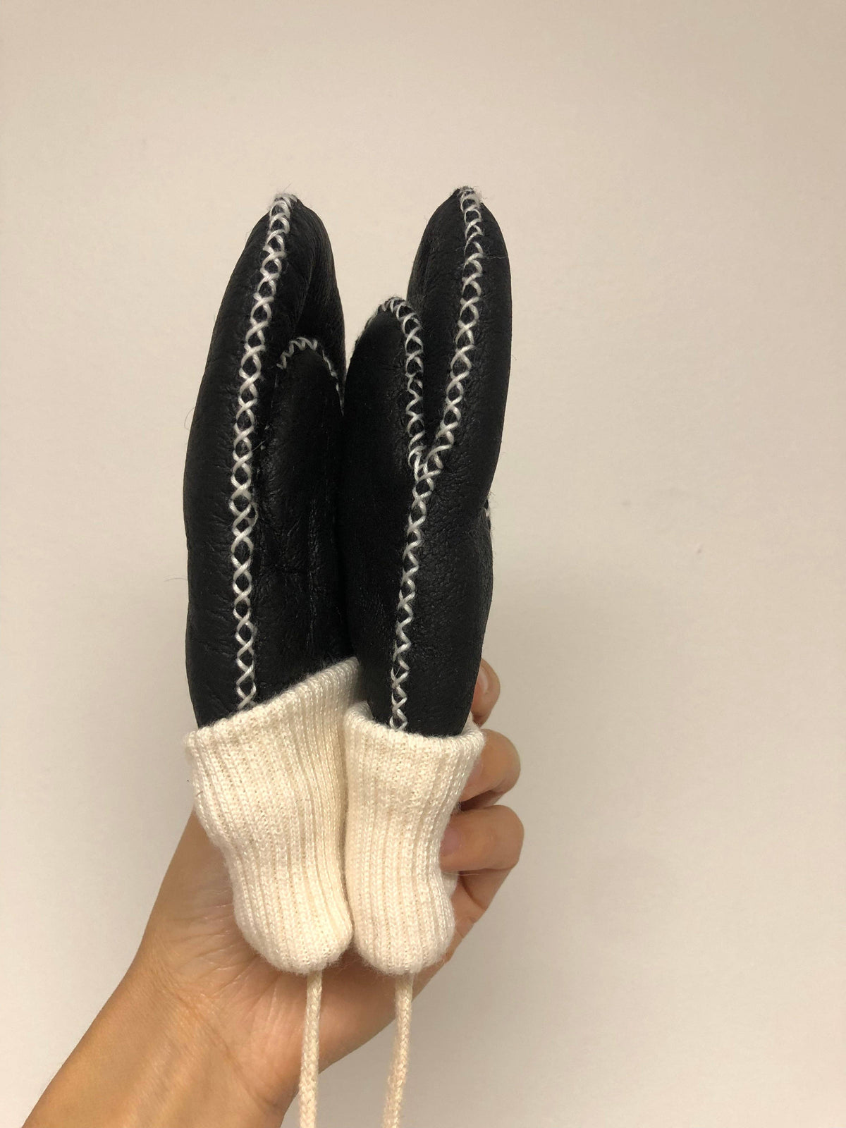 Billy Bamboo - KIDS SHEARLING MITTENS: Light gray