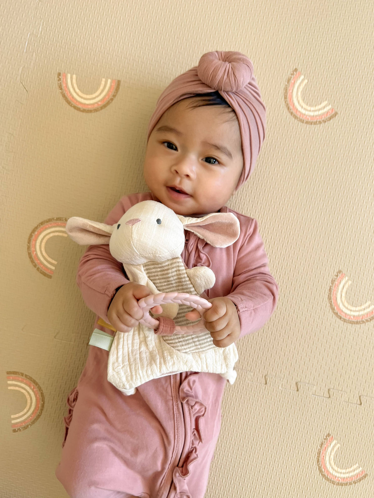 Itzy Ritzy - Bitzy Crinkle Sensory Toy with Teether
