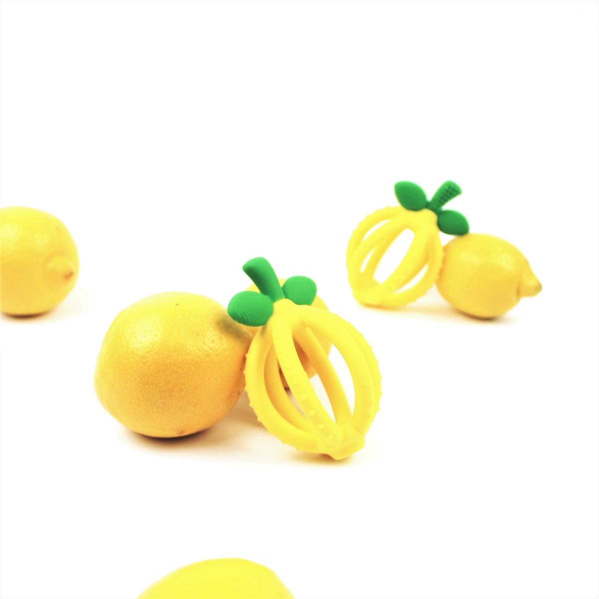 Itzy Ritzy - Bitzy Biter Teething Ball Baby Teether