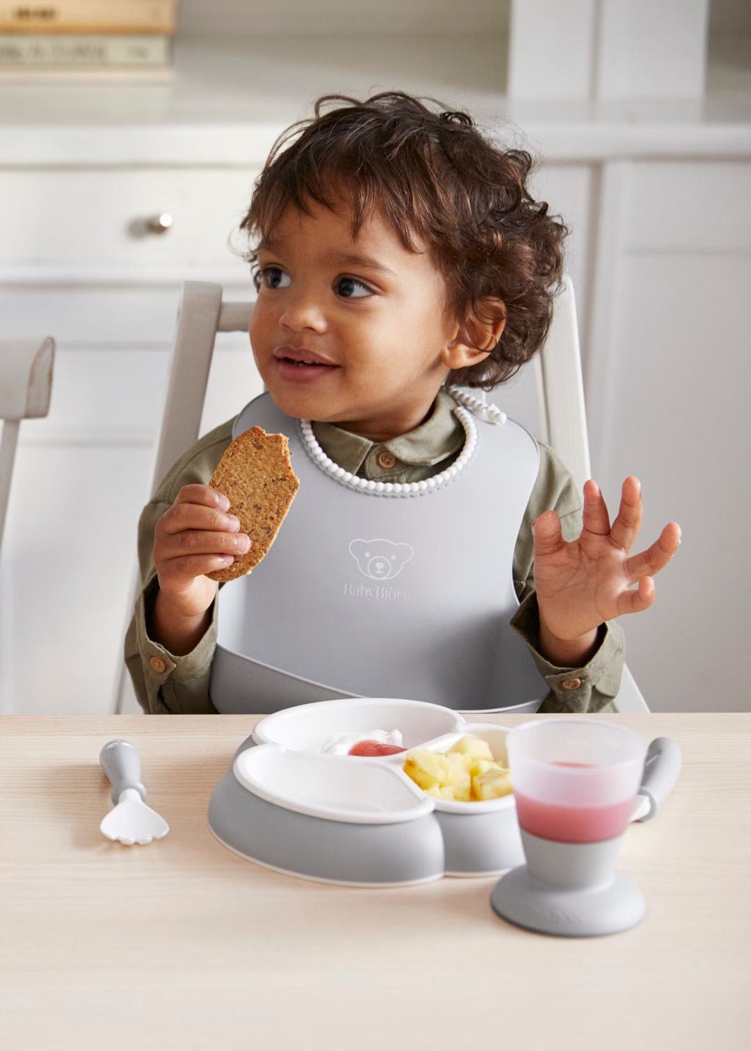 BabyBjörn Baby Bib – 2-Pack | Soft, Dishwasher Safe