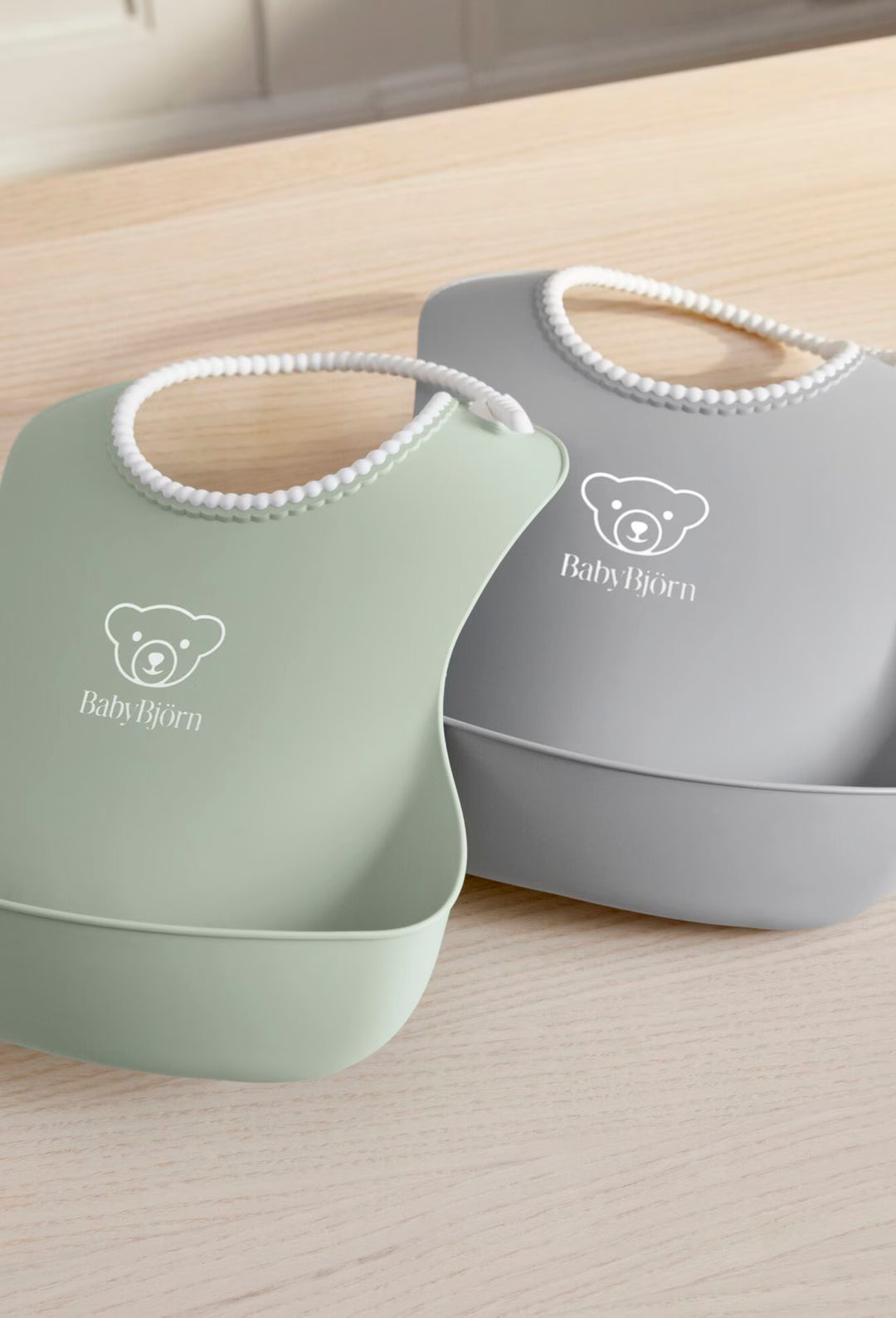 BabyBjörn Baby Bib – 2-Pack | Soft, Dishwasher Safe