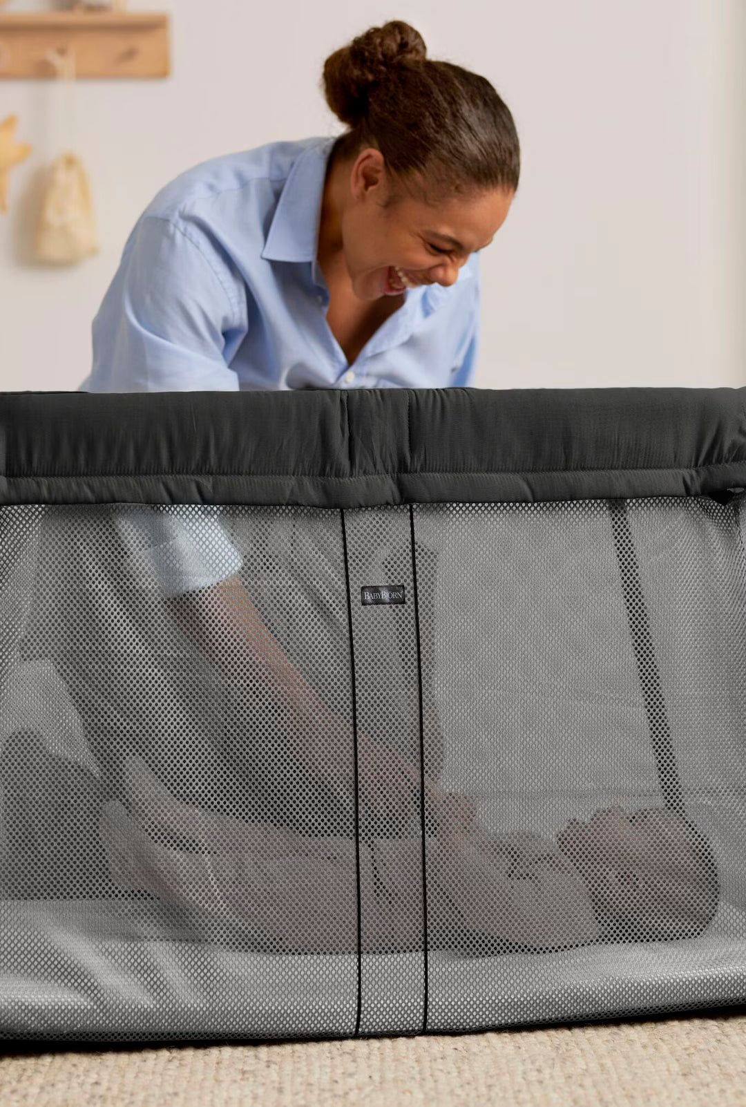 BabyBjörn Play Yard Light – Portable Travel Crib with Mattress & Carry Bag