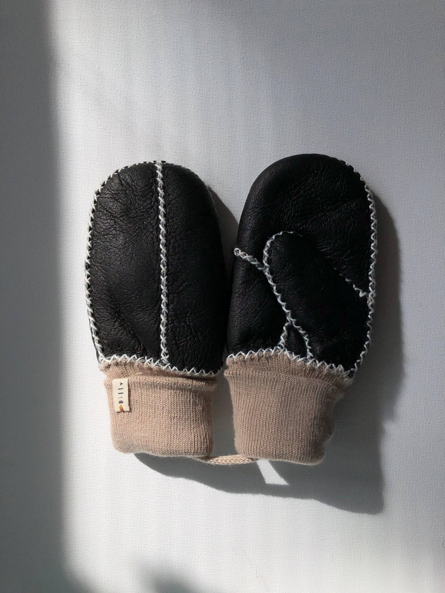 Billy Bamboo - KIDS SHEARING MITTENS: Barbie pink