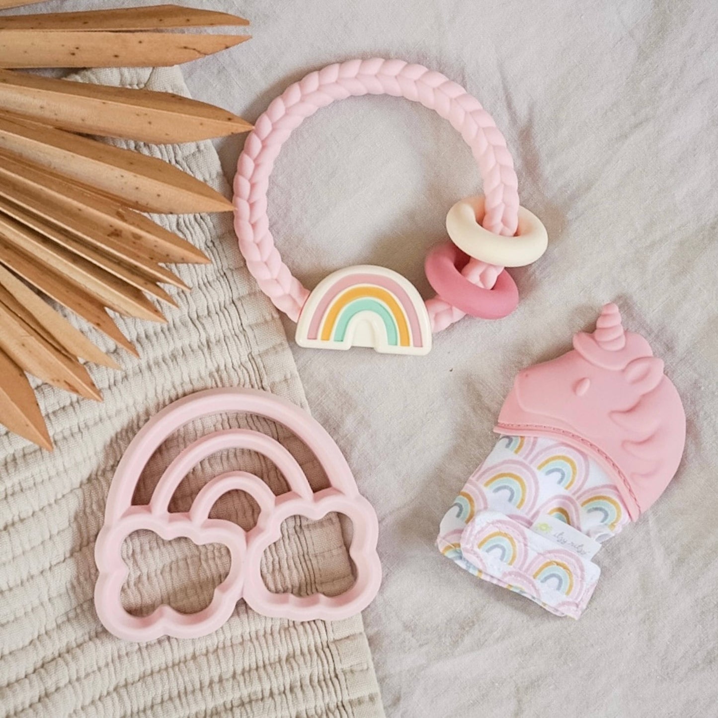 Itzy Ritzy -  Ritzy Rattle™ Silicone Teether Rattles: Highland Cow