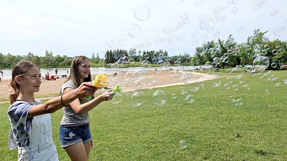 Wishbone Products - Crazy Catchables Bubble Storm with Solution