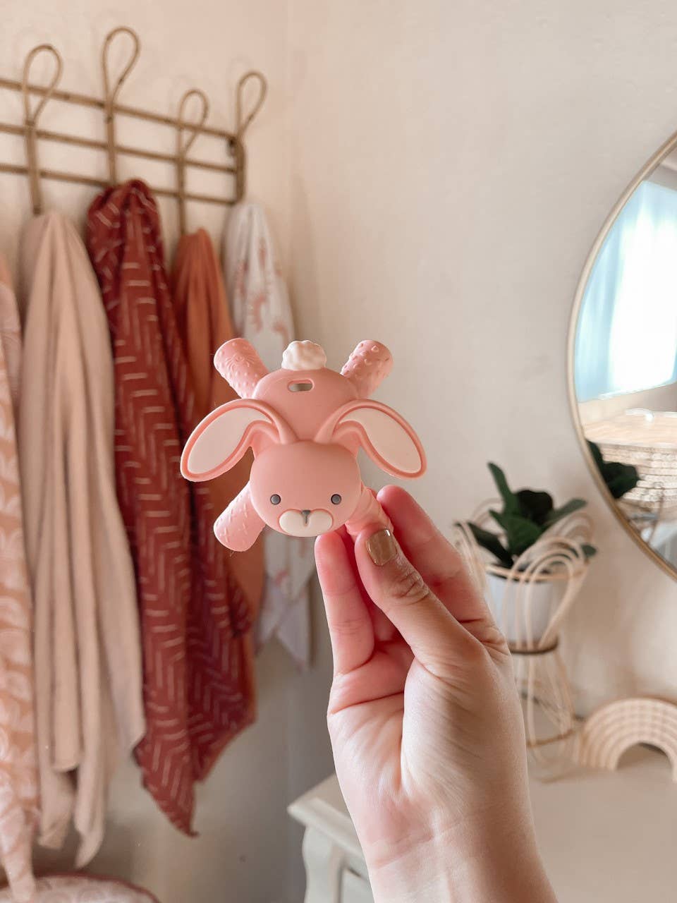 Itzy Ritzy - Ritzy Teether™ Baby Molar Teether: Lion