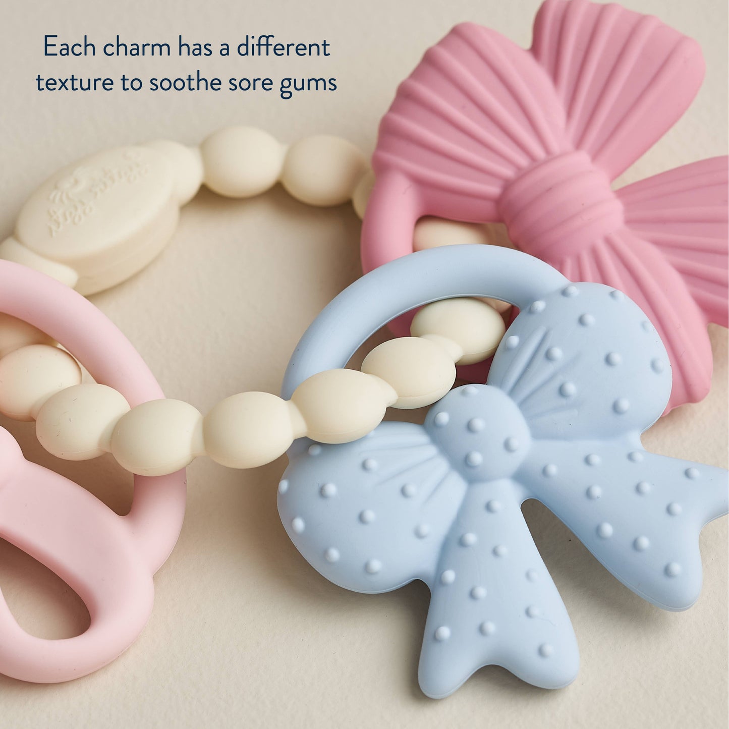 Itzy Ritzy - Itzy Bow Trio Silicone Teether