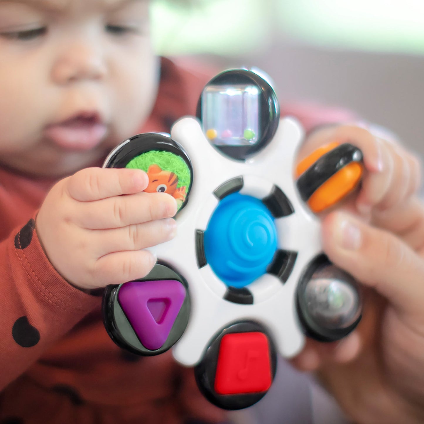 BABY EINSTEIN - Curiosity Clutch™ Sensory Toy