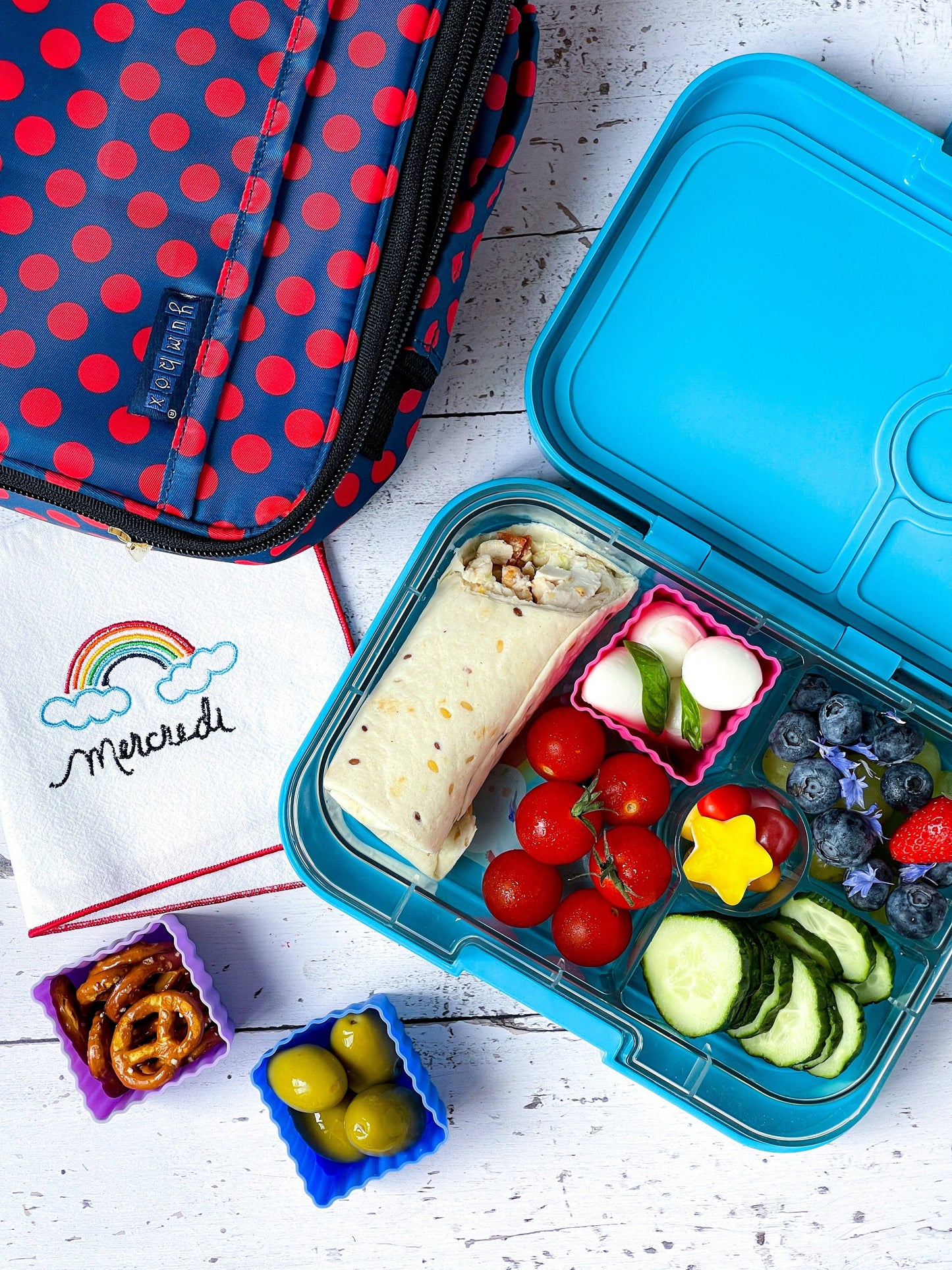 Yumbox - Multicolor Mini Silicone Bento Cubes Set of 8 (2 oz size)