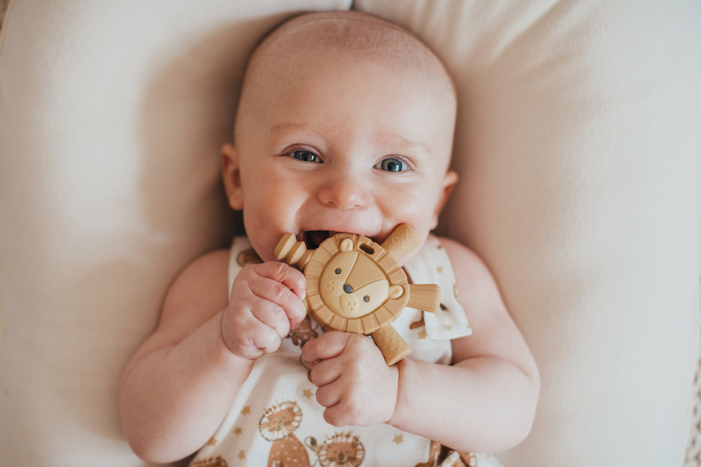 Itzy Ritzy - Ritzy Teether™ Baby Molar Teether: Lion