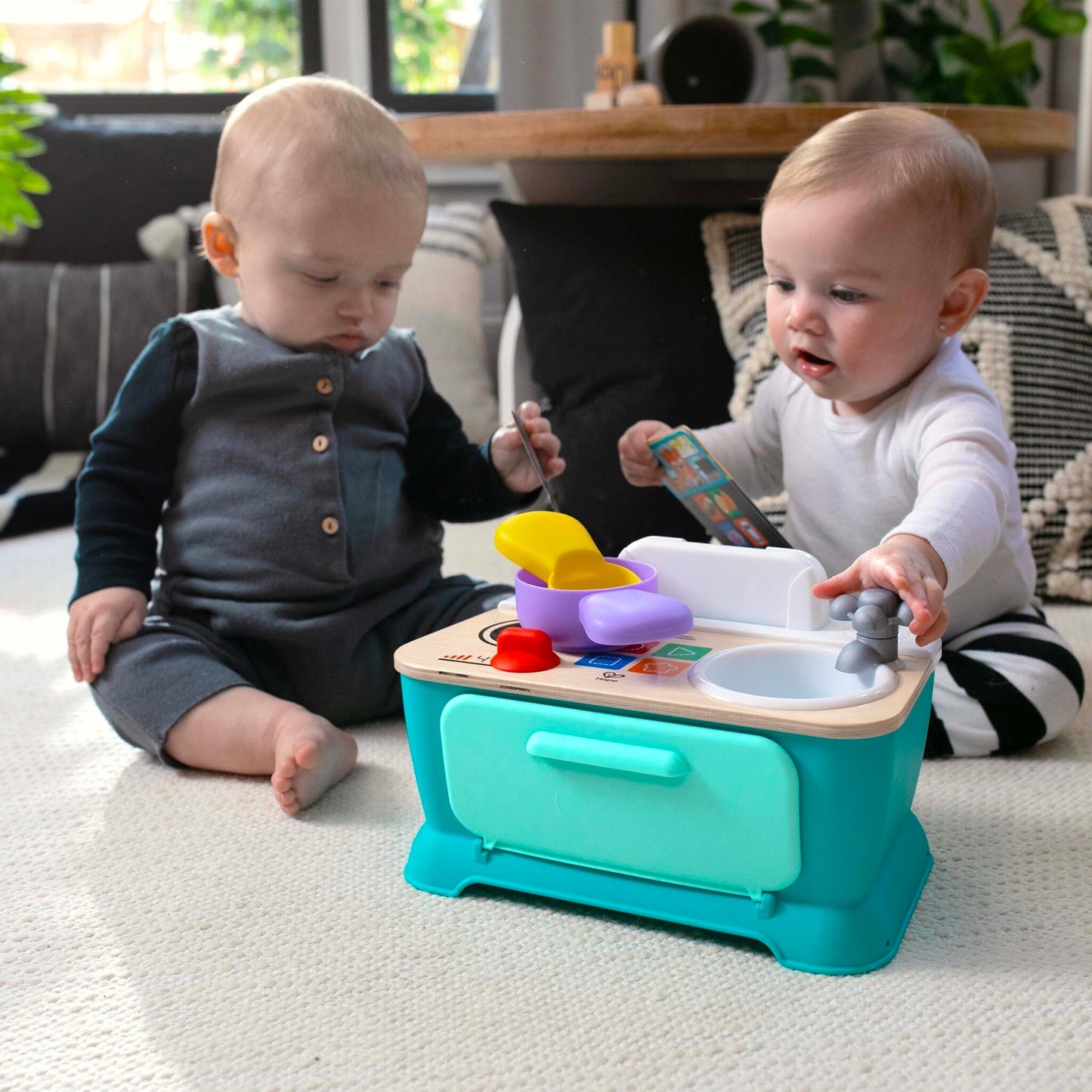 Baby Einstein HAPE Magic Touch Kitchen Pretend to Cook