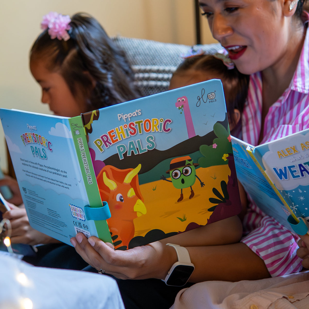 Glo Pals Glo Pals - Light-Up Library - Pippa's Prehistoric Pals