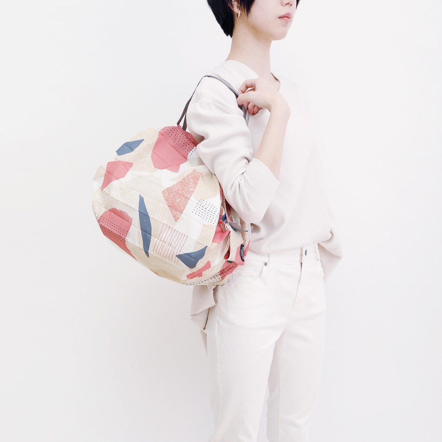 Shupatto Bag - One-Pull Foldable Bag - Hagire (Medium)