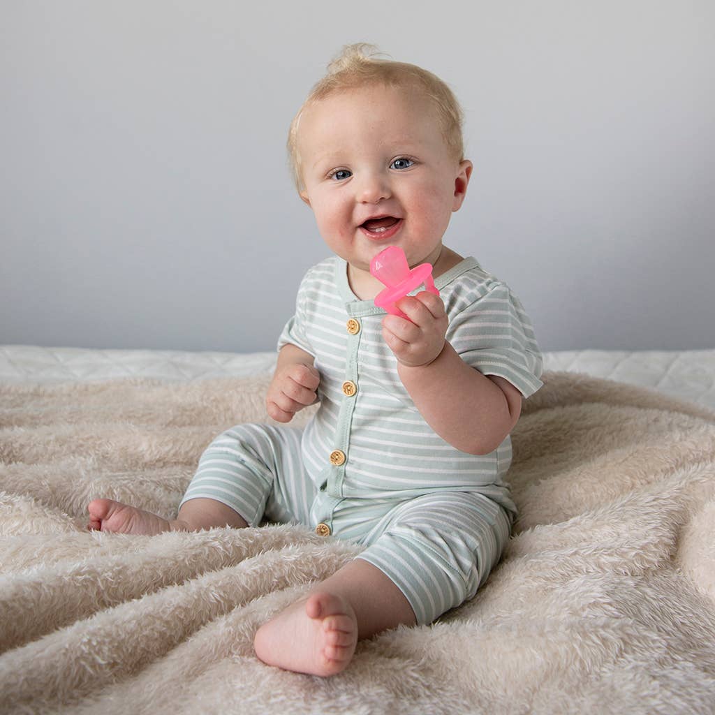 Itzy Ritzy - Teensy Teether™ Soothing Silicone Teether: Diamond