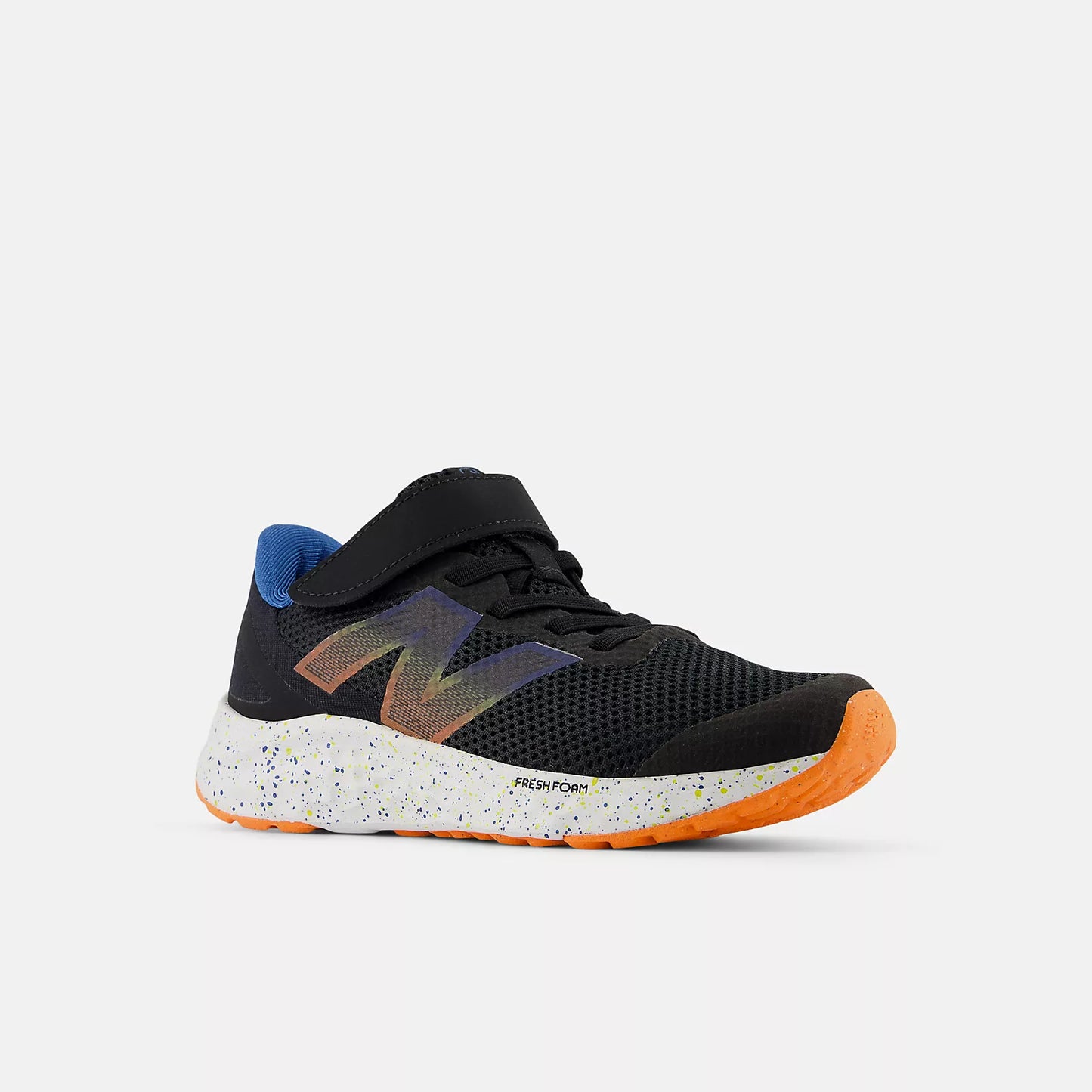 New Balance - Fresh Foam Arishi v4 Running Shoe - Bungee Lace with Top Strap - Little Kid - Black with Blaze Orange