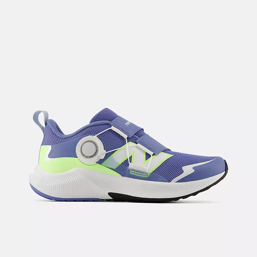 New Balance DynaSoft Reveal v4 BOA Little Kids Sneaker Castlerock Wide