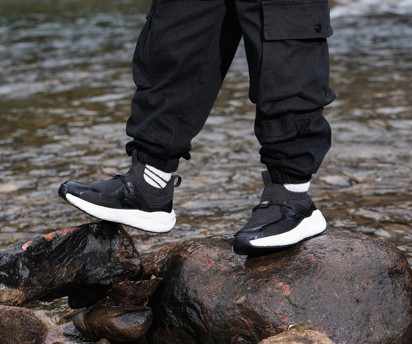 Walking Pi - Little Grouse Waterproof Sneaker | Black